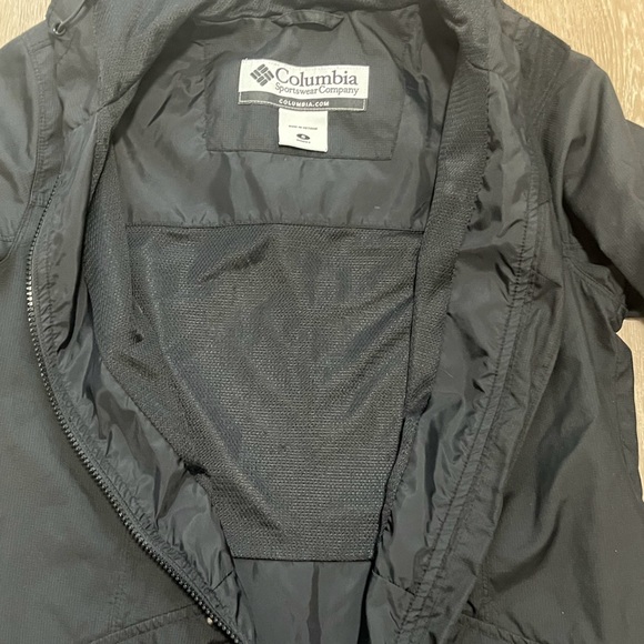 Columbia Women’s Black Rain Jacket Windbreaker Waterproof Small Omnitech - Picture 3 of 9